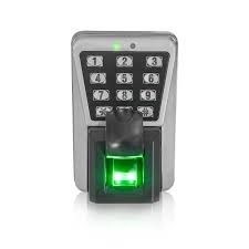 control de acceso biometrico ip antivandalico
ip65. 3000 huellas. 30.000 tarjetas y 100.000
eventos incluye fuente 3 amp