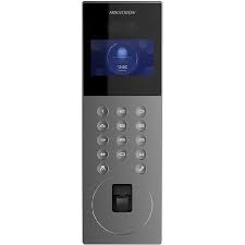 [DS-KD9203-FE6G] estacion de puerta con reconocimiento
facial / pantalla 4.3” / camara 2mp hd /
5000 caras / 5000 huellas / 25000tarjetas /
10000 usuarios.